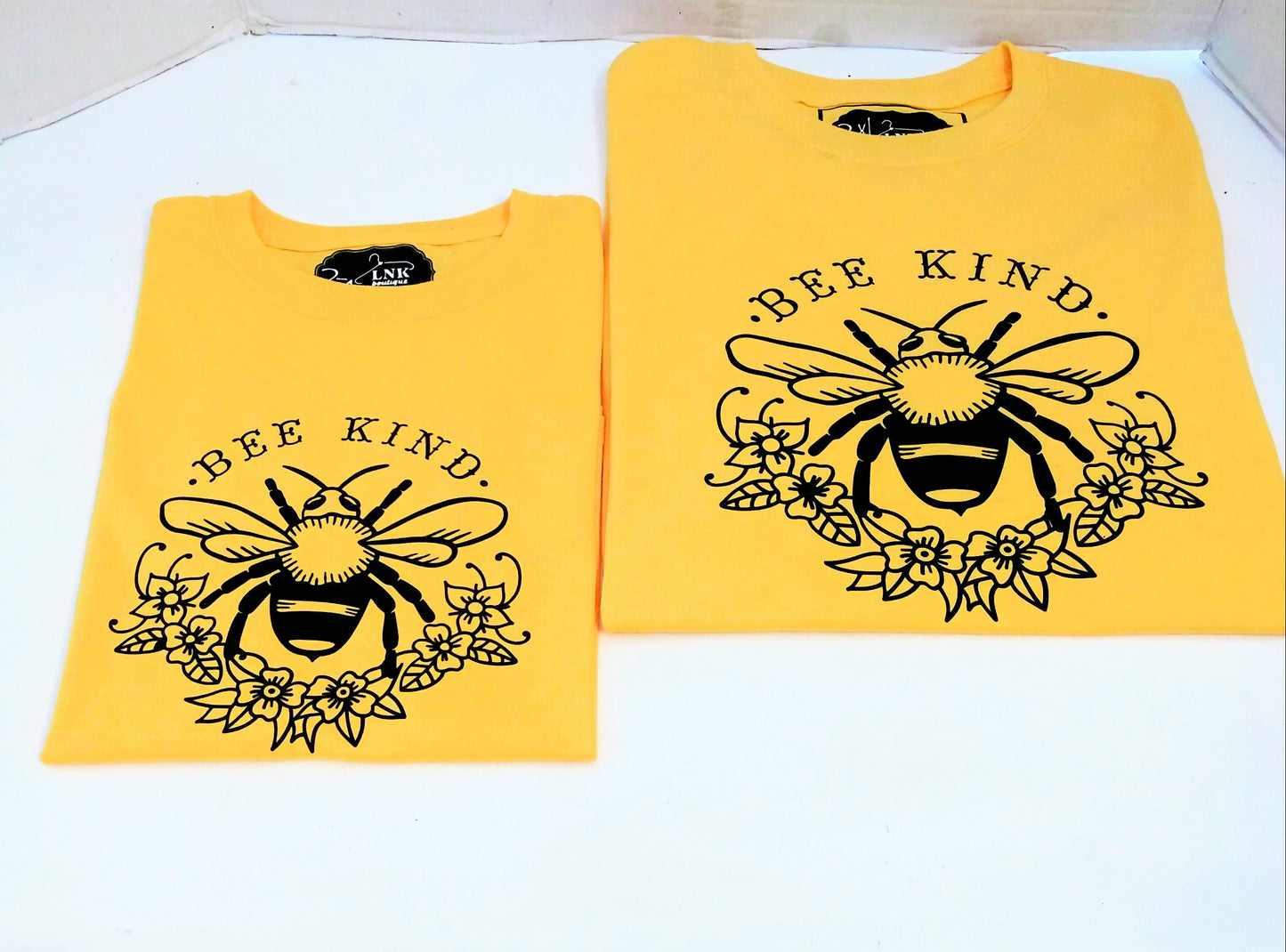 Mother and Daughter Matching T-Shirt Bee Kind Matching Set