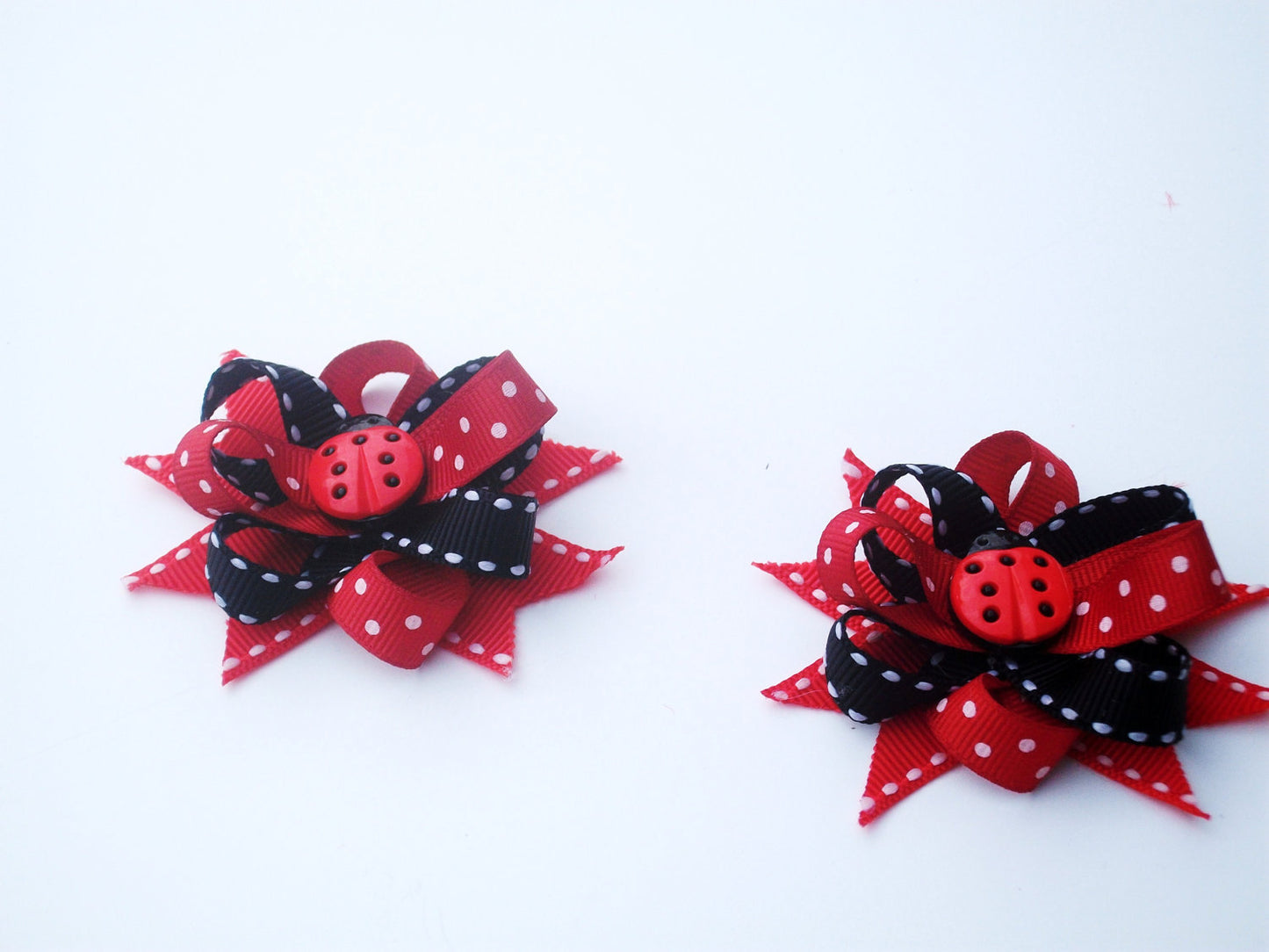 Ladybug Toddler/Infants Hair Bows/ Clippies - Little N Kute Boutique